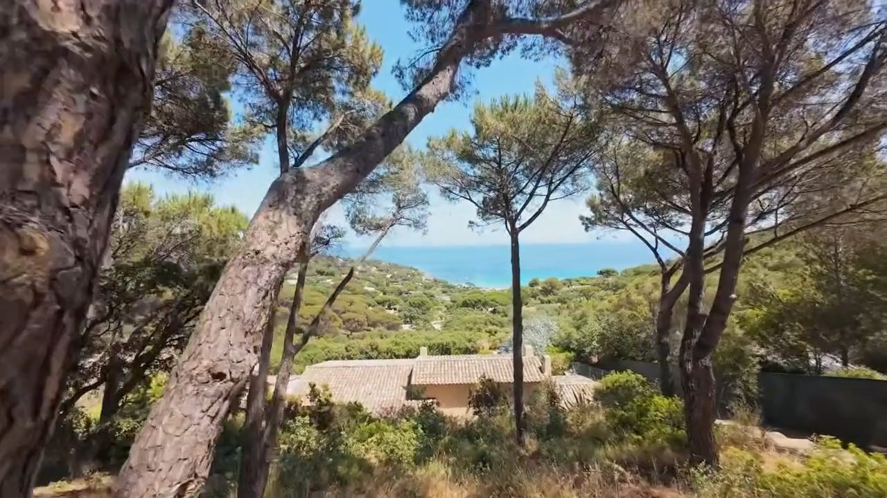 Villa contemporaine avec piscine et vue mer à Ramatuelle